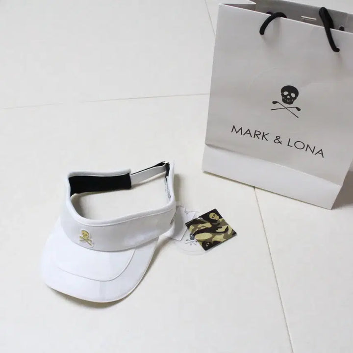 [BUNJANG] Mark &amp;ロナ Unisex Sun Cap White / 마크앤로나 남여공용 선캡 화이트 새상품