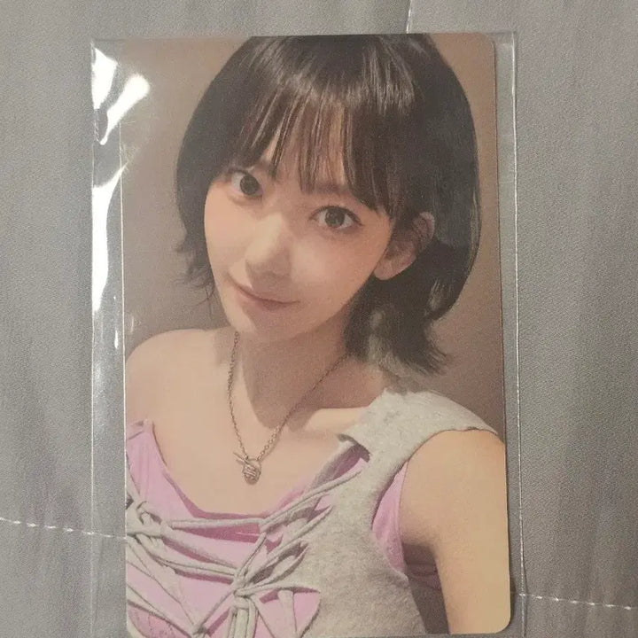 [BUNJANG] LE SSERAFIM Sakura Bombalala Weverse Fansign POB Photocard / 르세라핌 사쿠라 붐팔라 위버스 영통 미공포 포카