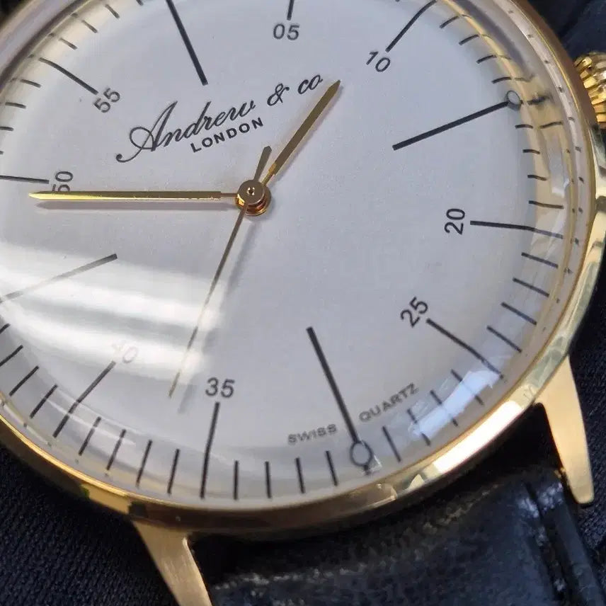[BUNJANG] Andrew &amp; Co Swiss Quartz Gold Bezel White Dial Watch / Andrew &amp; co 런던 쿼츠 시계 새상품
