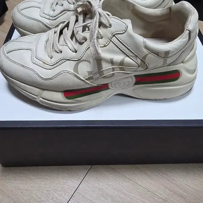 [BUNJANG] Gucci Rhyton Sneakers / 구찌 라이톤 250 팝니다.