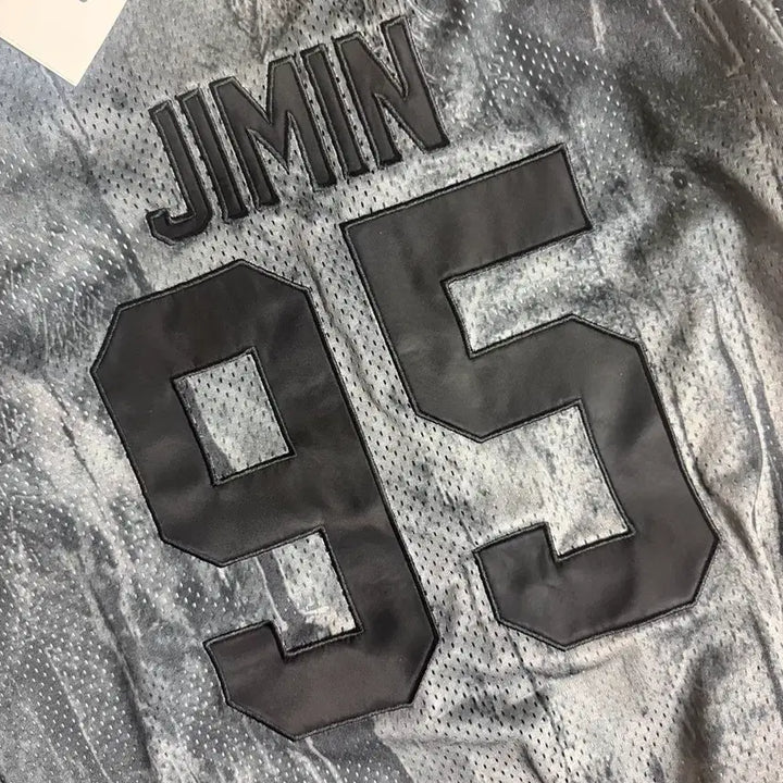 [BUNJANG] BTS World Tour Official MD Jimin 95 Jersey M / BTS 월드투어 공식 MD / 지민 95 저지 / M / 정품