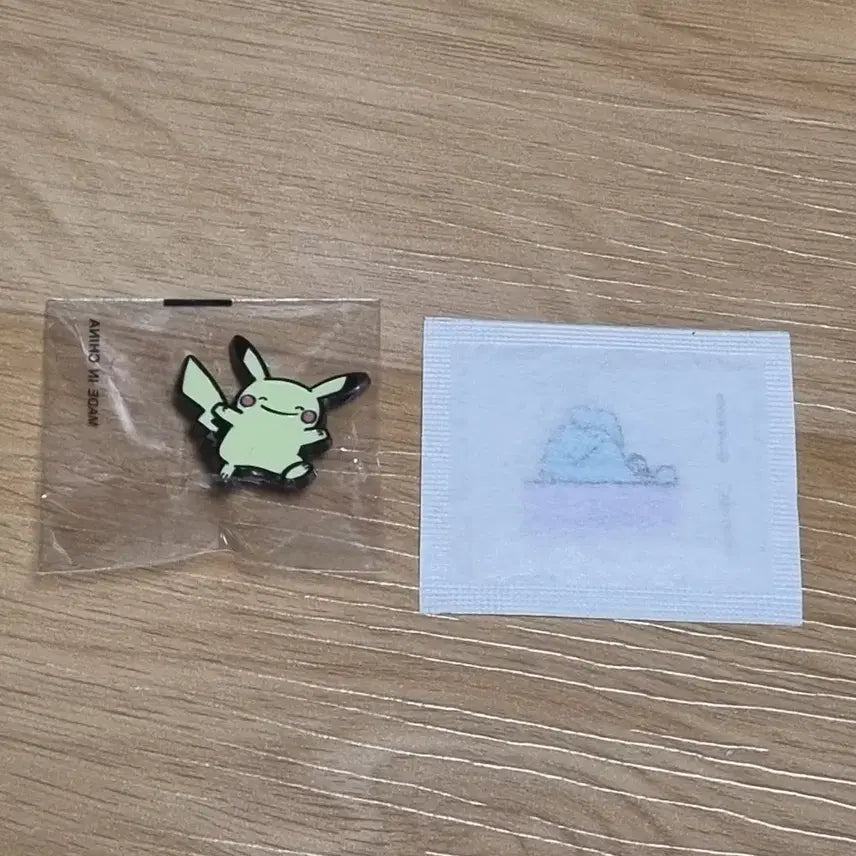 [BUNJANG] Colorgram Pokemon Metal Charm &amp; Seal Sticker Bundle Set / 미개봉) 컬러그램 포켓몬 메탈참, 컬러그램 포켓몬 씰 스티커 일괄