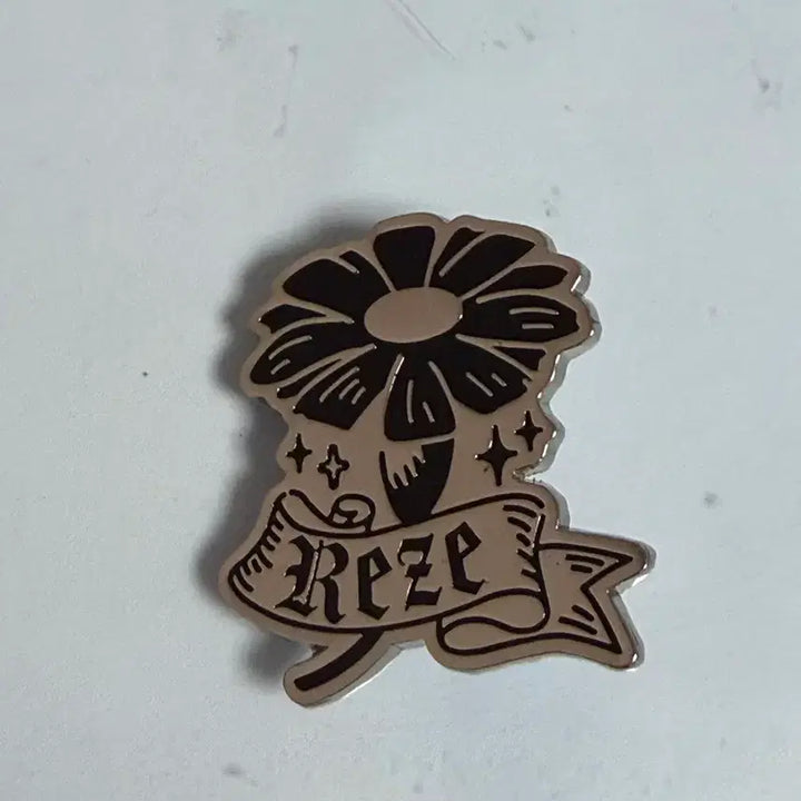 [BUNJANG] Chainsaw Man - The Flame Alchemist - Metal Badge / 체인소맨 레제 메탈 뱃지