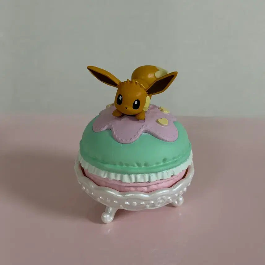 [BUNJANG] Pokemon Eevee Cupcake Figure / 포켓몬 이브이 피규어