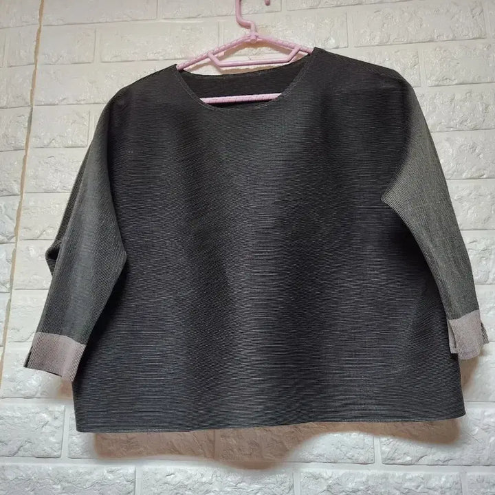 [BUNJANG] Pleats Please Black 7-Sleeve Top / 플리츠미 플리츠 블랙 7부 소매 탑