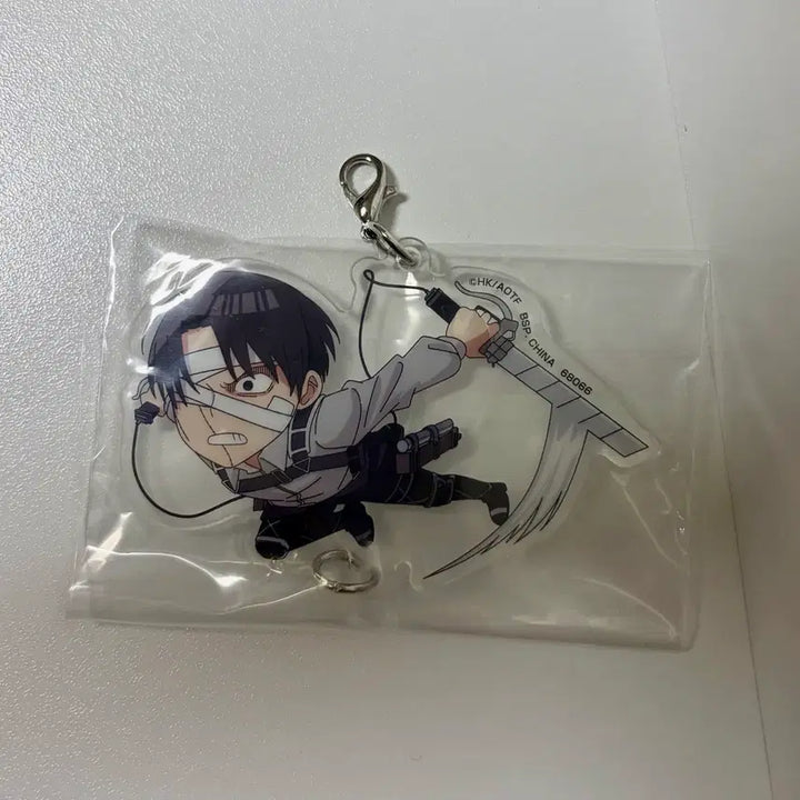[BUNJANG] Attack on Titan Levi Acrylic Keychain / 진격의거인 제일복권 리바이 아크릴 키링