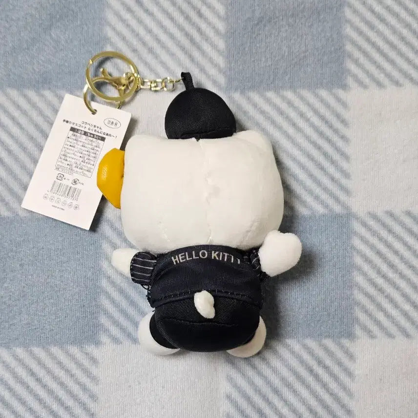 [BUNJANG] Hello Kitty Soccer Ball Keychain Plush Toy / (새상품) 축구공 키티 인형 키링