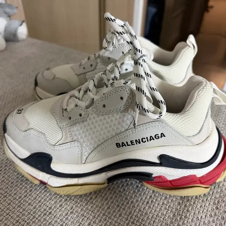 [BUNJANG] Balenciaga Triple S Sneakers Size 37 / 발렌시아가 트리플s