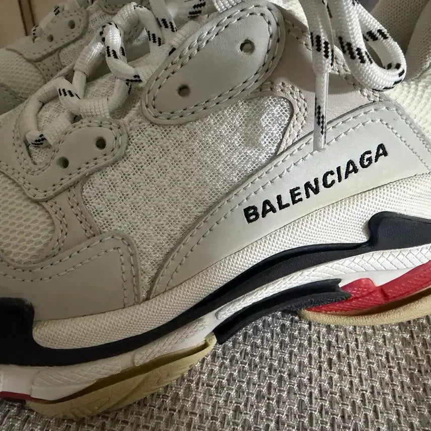 [BUNJANG] Balenciaga Triple S Sneakers Size 37 / 발렌시아가 트리플s