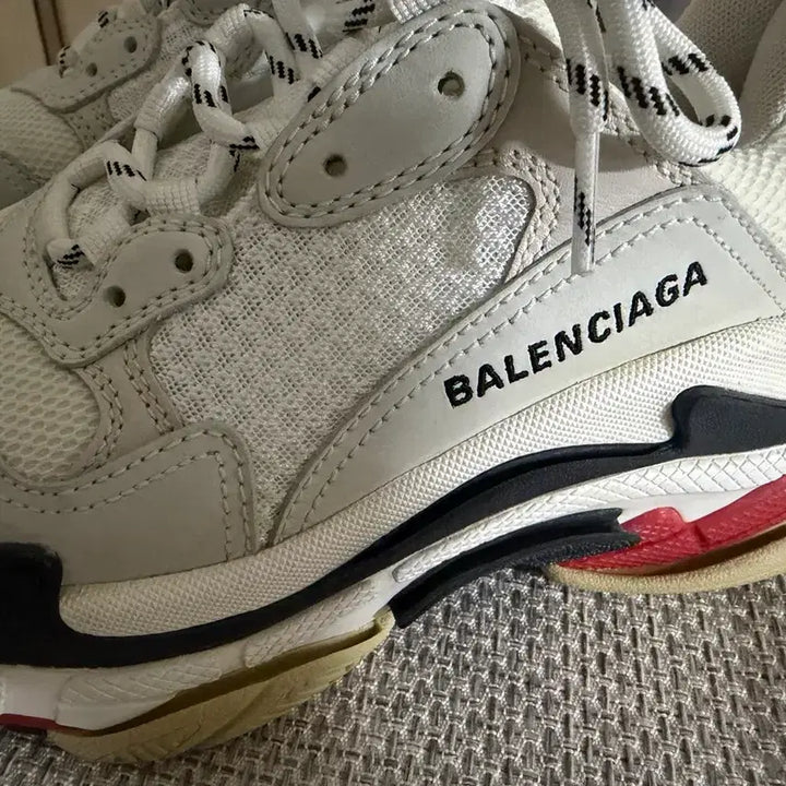 [BUNJANG] Balenciaga Triple S Sneakers Size 37 / 발렌시아가 트리플s