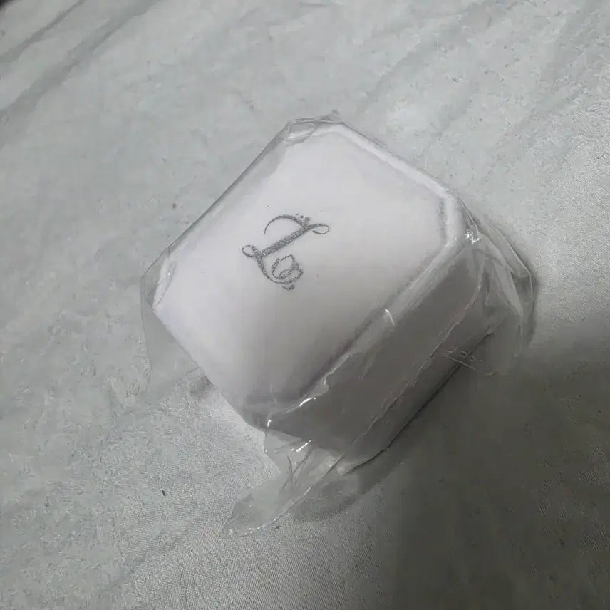 [BUNJANG] Love&amp;DeepSpace Seo Eon Wedding Vow Ring / 럽딥 러브앤딥스페이스 이서언 웨딩 서약 결혼 반지 링