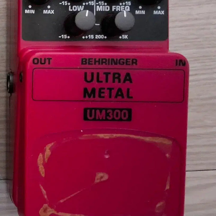 [BUNJANG] Behringer UM300 Ultra Metal Guitar Pedal Effects (Boss Metal Zone Clone) / 베링거 UM300 울트라 메탈(보스 메탈존 클론) 기타 페달 이펙터