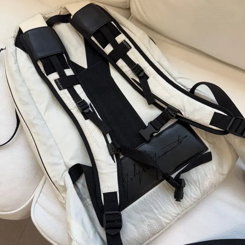 [BUNJANG] Y-3 Bungee Backpack White / Y-3 번지 백팩