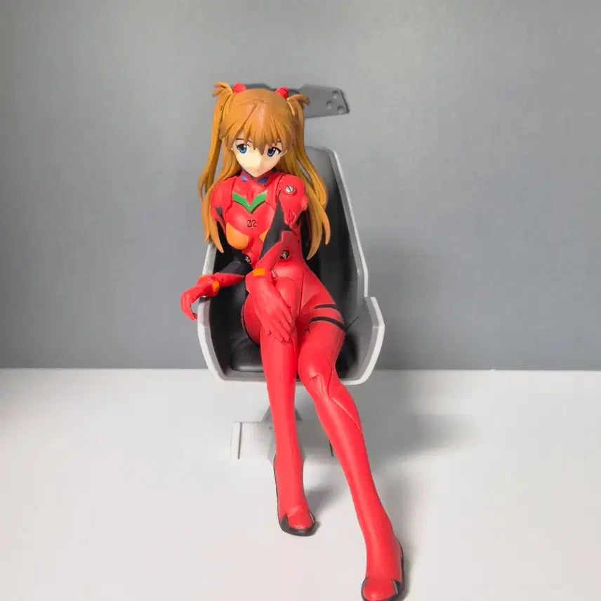 [BUNJANG] Evangelion Asuka Langley Soryu Figure with Chair / 에반게리온 아스카 피규어 girl with Chair