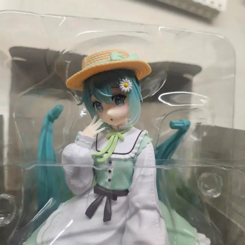 [BUNJANG] Hatsune Miku Figure / 미쿠 피규어