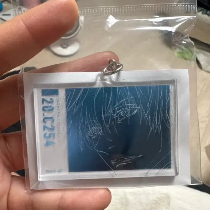 [BUNJANG] Jujutsu Kaisen Satoru Gojo Scene Cut Acrylic Keyring (Sealed, Authentic) / [미개봉/정품] 주술회전 고죠 사토루 장면컷 아크릴 키링 판매합니다