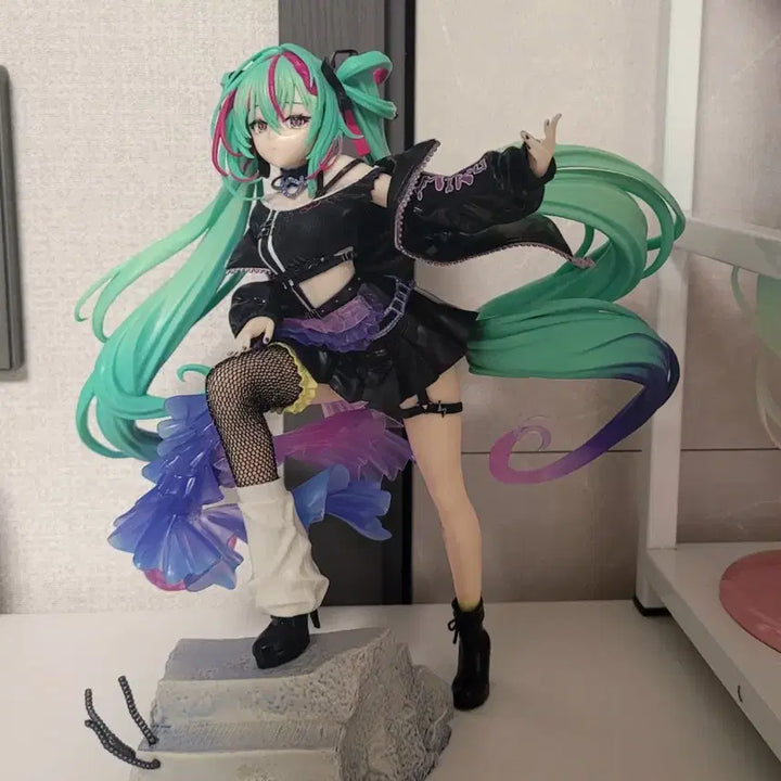 [BUNJANG] Sega Hatsune Miku Punk Figure (Opened) / 세가 하츠네 미쿠 펑크 피규어