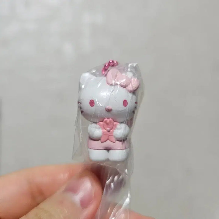 [BUNJANG] Sanrio Sakura Kitty Sealed Figure / 산리오 벚꽃 사쿠라 가챠 키티 미개봉 판매