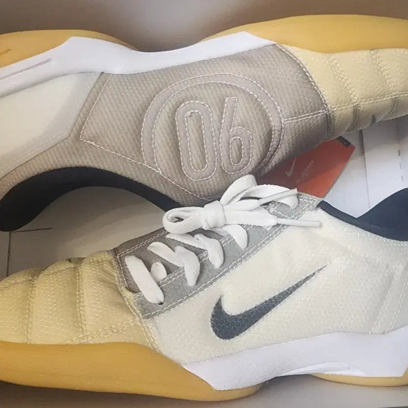 [BUNJANG] Nike Total 90 Indoor Soccer Shoes / 나이키 토탈90 풋살화 실내 축구화 스니커즈