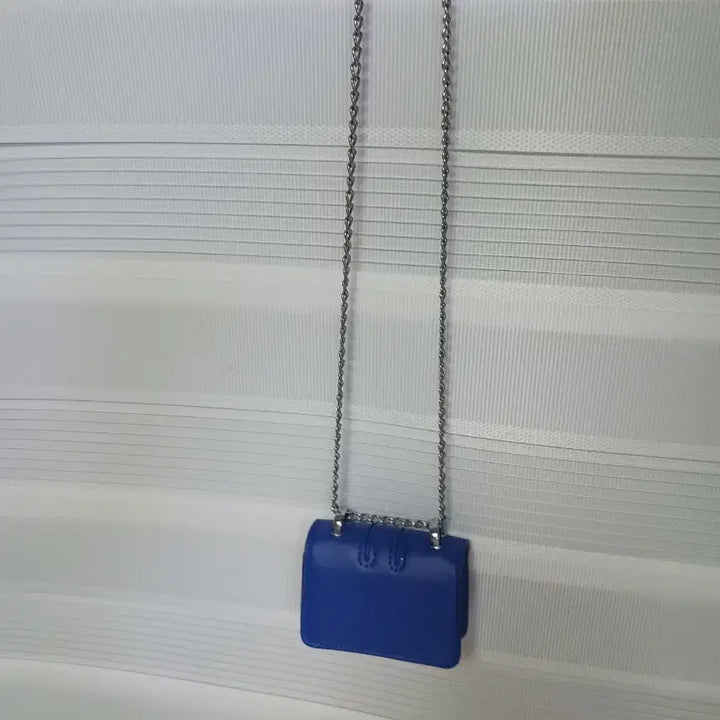 [BUNJANG] Mini Chain Crossbody Bag - Blue / 미니 체인 제펜 크로스백 블루