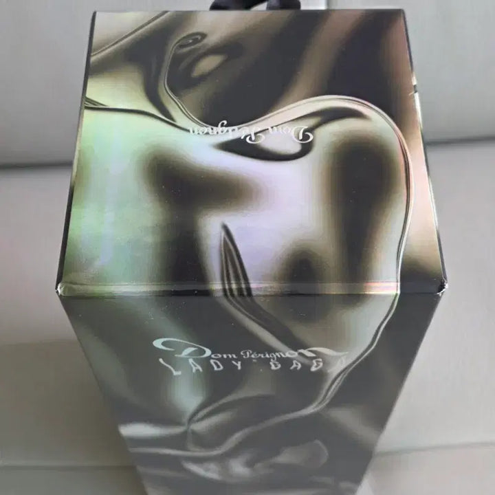 [BUNJANG] Dom Pérignon Lady Gaga Limited Edition Vintage Champagne Bottle 2010 / 돔페리뇽 레이디 빈티지  샴페인 공병