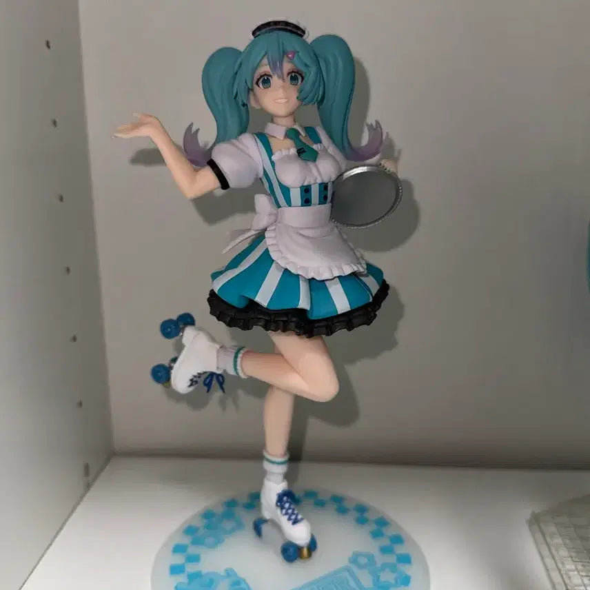 [BUNJANG] Cafe Maid Miku Figure / 카페 메이드 미쿠 피규어 판매합니다