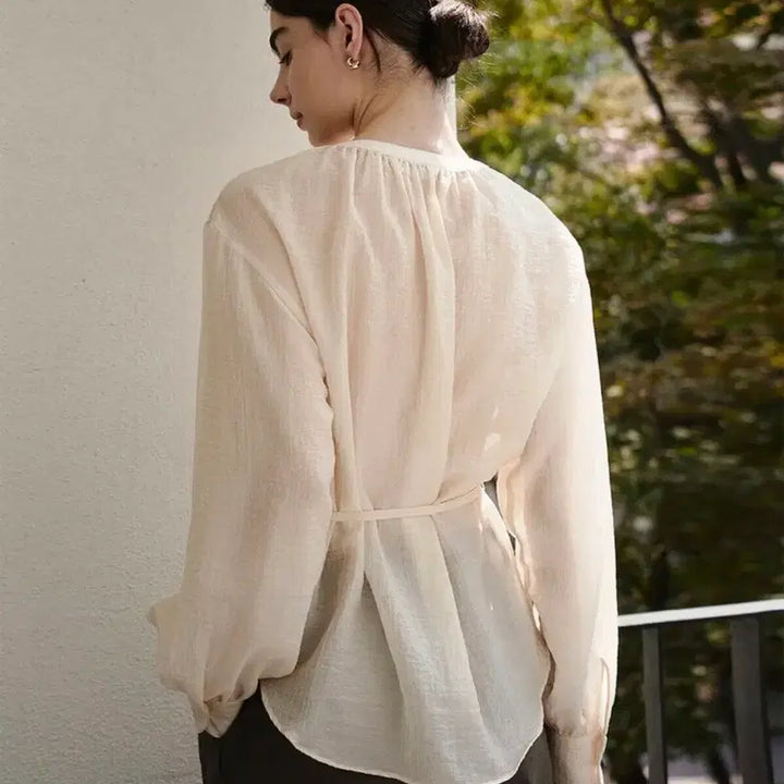 [SOLD OUT] 지에마르 라운드넥 스트랩블라우스