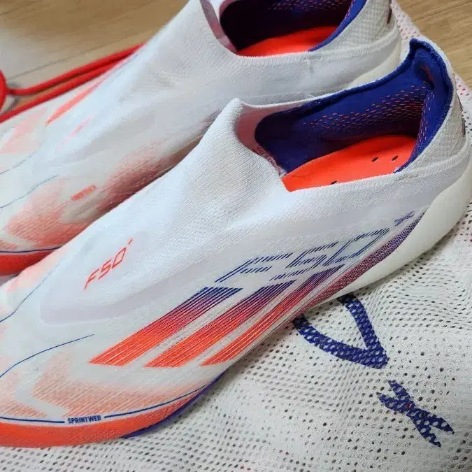 [SOLD OUT] 아디다스 F50+ 축구화 FG 최상위 모델 285 (전용 가방 포함)