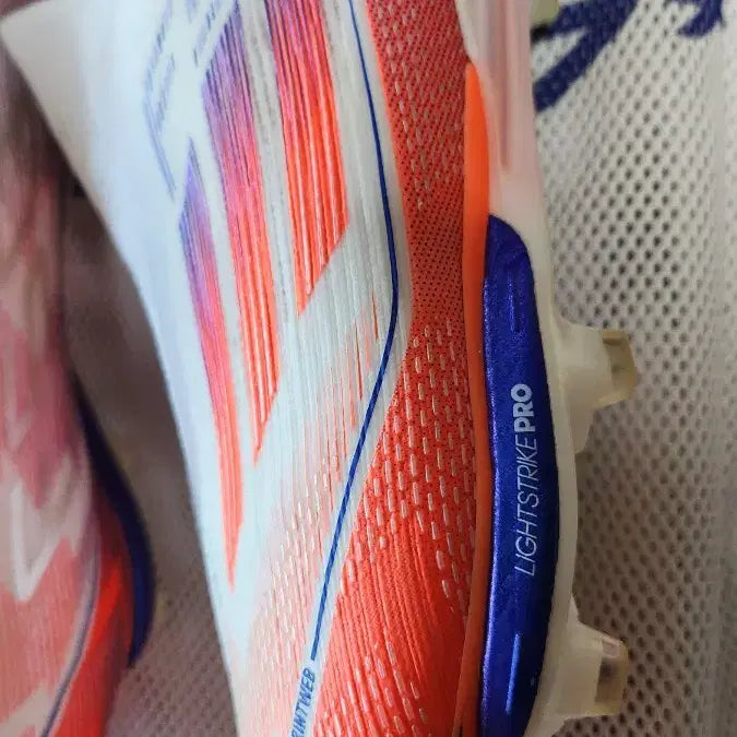 [SOLD OUT] 아디다스 F50+ 축구화 FG 최상위 모델 285 (전용 가방 포함)
