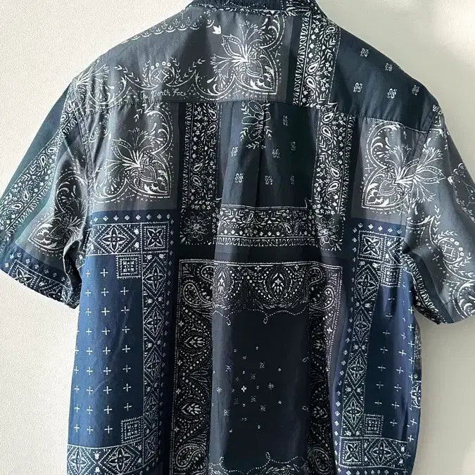 [SOLD OUT] 노스페이스 반다나 오픈 셔츠