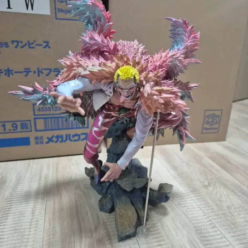 [BUNJANG] Pop Maximum Doflamingo Figure / POP 맥시멈 도플라밍고