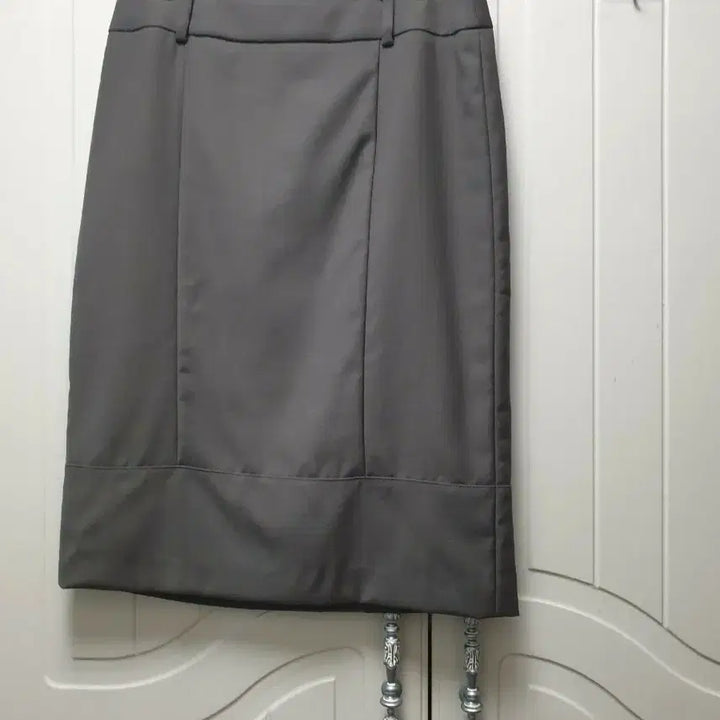 [BUNJANG] The Izzat Collection Gray Midi Skirt / 더아이잗 컬렉션 그레이 스커트