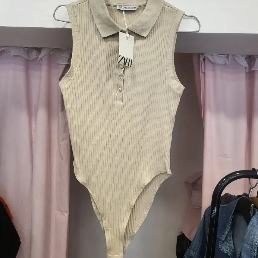 [SOLD OUT] 자라 골지 카라 민소매 바디수트 베이지