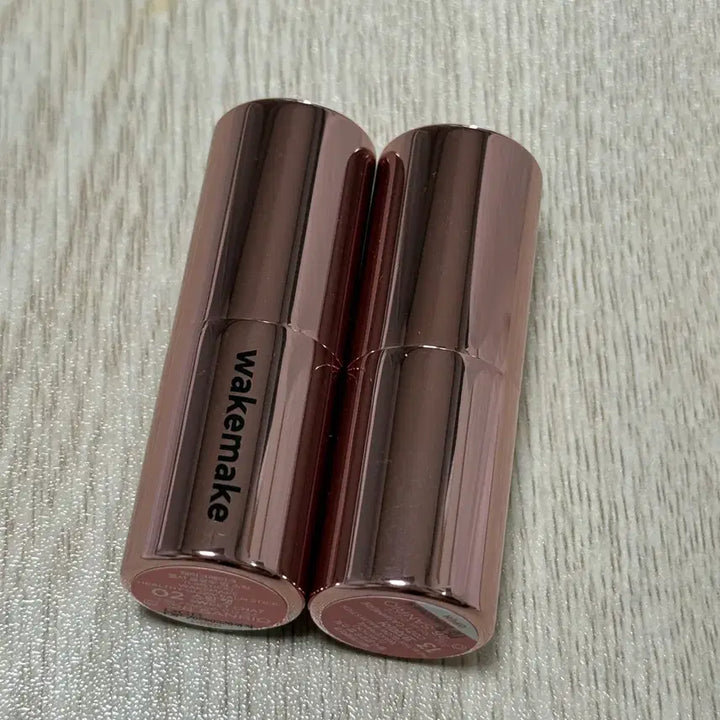[BUNJANG] WAKEMAKE Healthy Glow Balm Stick (02 Sweet Chat, 13 Cozy Mellow) - Hello Kitty Black Edition / 웨이크메이크 헬시 글로우 밤 스틱 02호 스윗챗, 13호 코지미어