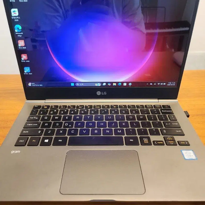 [BUNJANG] LG Gram 13.3-inch Lightweight Laptop (Intel i5, 12GB RAM, 384GB SSD) / 초경량 LG그램 노트북(13.3인치 i5 12램 384SSD)