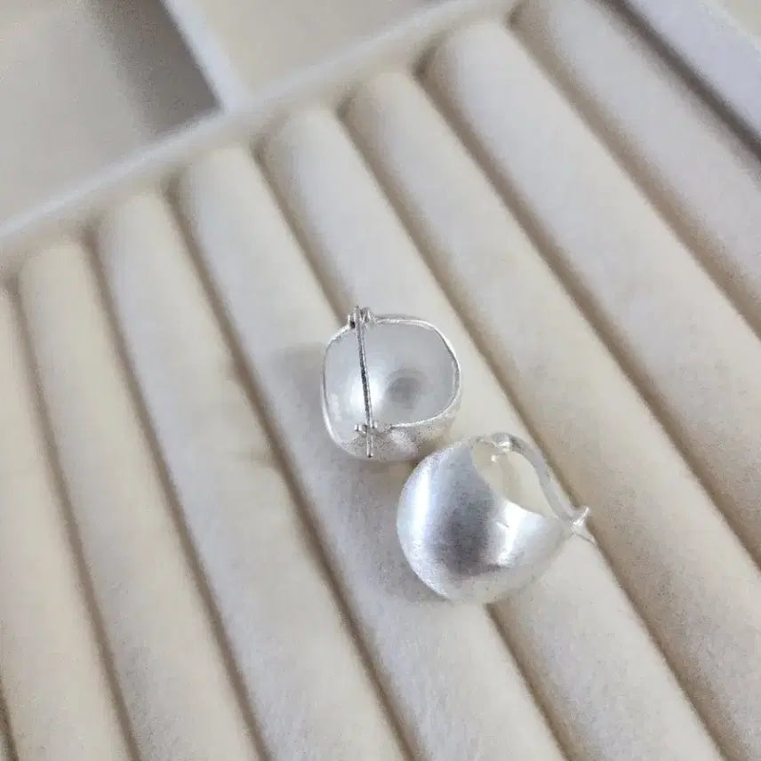 [BUNJANG] S925 Silver Ball Earrings (New) / s925 은볼귀걸이(새상품)