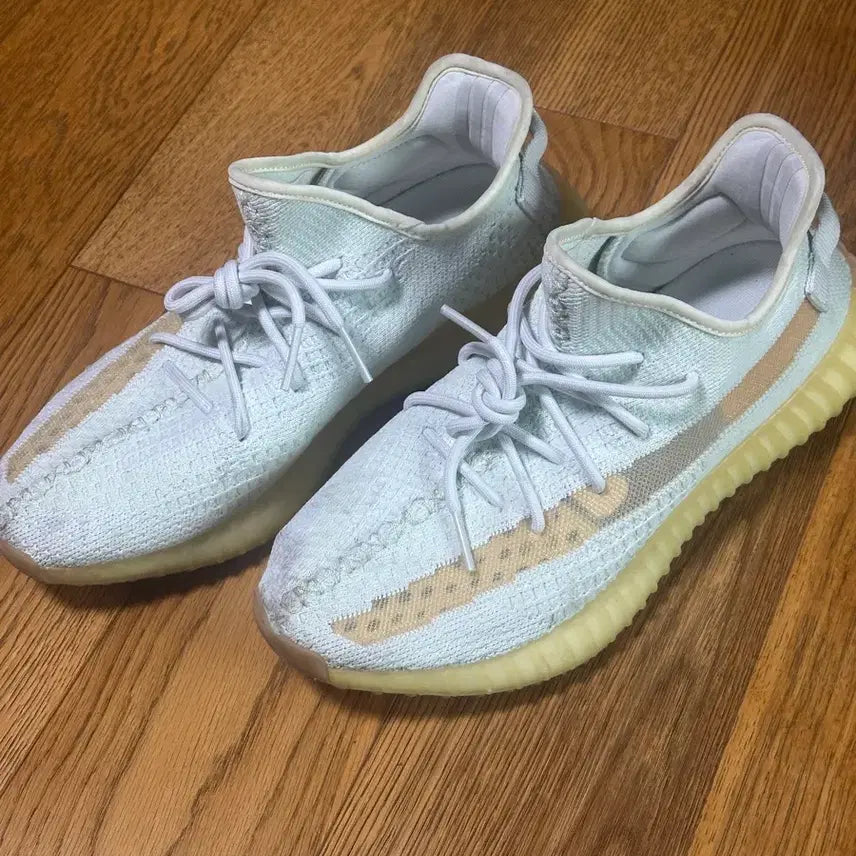 [BUNJANG] Adidas Yeezy Boost 350 V2 Hyperspace / 아디다스 이지부스트 350 V2 하이퍼스페이스