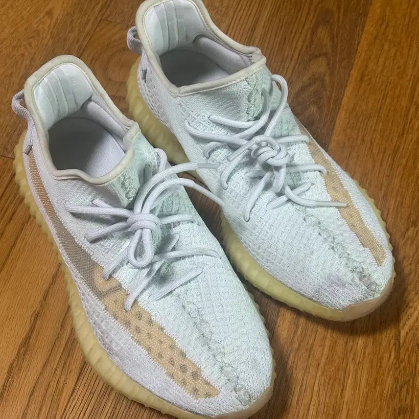 [BUNJANG] Adidas Yeezy Boost 350 V2 Hyperspace / 아디다스 이지부스트 350 V2 하이퍼스페이스