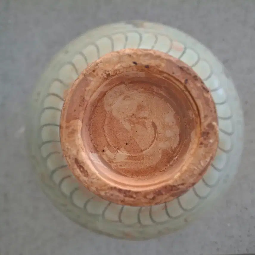 [BUNJANG] Fish Motif Ceramic Vase / 물고기 문양 도자기
