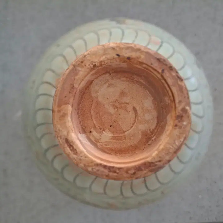 [BUNJANG] Fish Motif Ceramic Vase / 물고기 문양 도자기