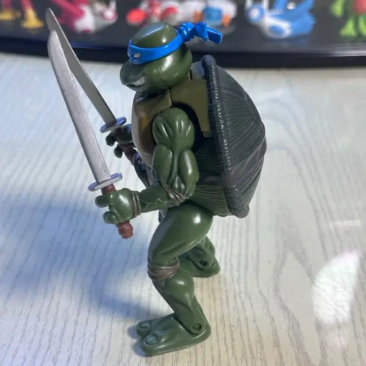 [BUNJANG] Teenage Mutant Ninja Turtles Leonardo Action Figure / [고전 급쳐] 틴에이지 뮤턴트 닌자 거북이 레오나르도 액션 피규어