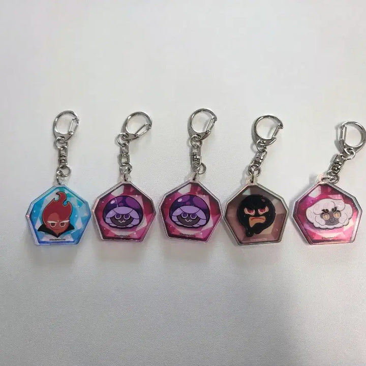 [BUNJANG] Cookie Run Kingdom Soul Stone Keychain (Fire Spirit, Poison Mushroom, Muscle, Cloud Hae-tae) / 쿠키런 킹덤 오븐브레이크 영혼석 키링(불꽃정령,독버섯,근육,구름해태)