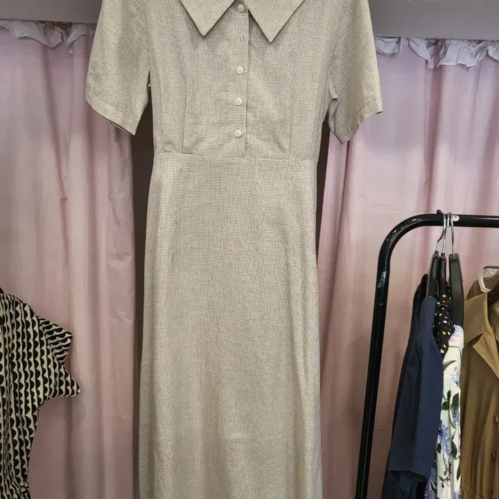 [SOLD OUT] 체크 카라 원피스 베이지