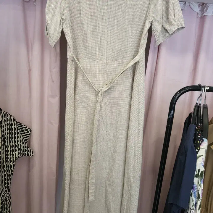 [SOLD OUT] 체크 카라 원피스 베이지