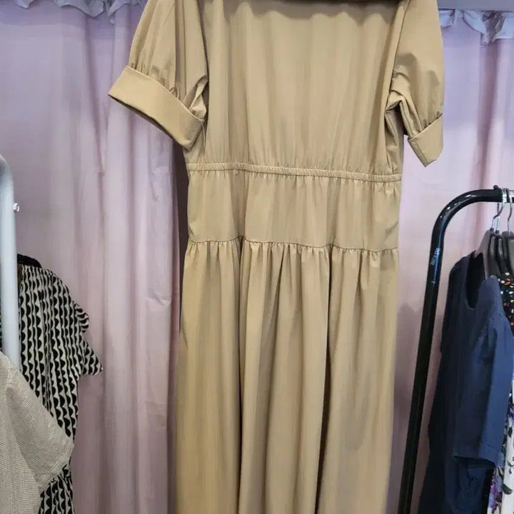 [SOLD OUT] 베이지색 세일러 칼라 원피스
