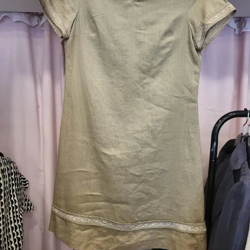 [SOLD OUT] 베이지색 레이스 원피스