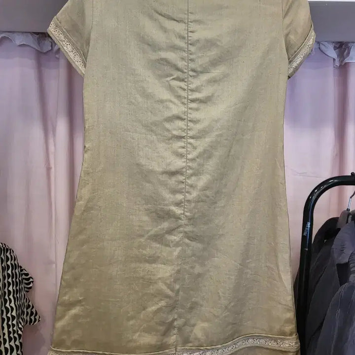 [SOLD OUT] 베이지색 레이스 원피스