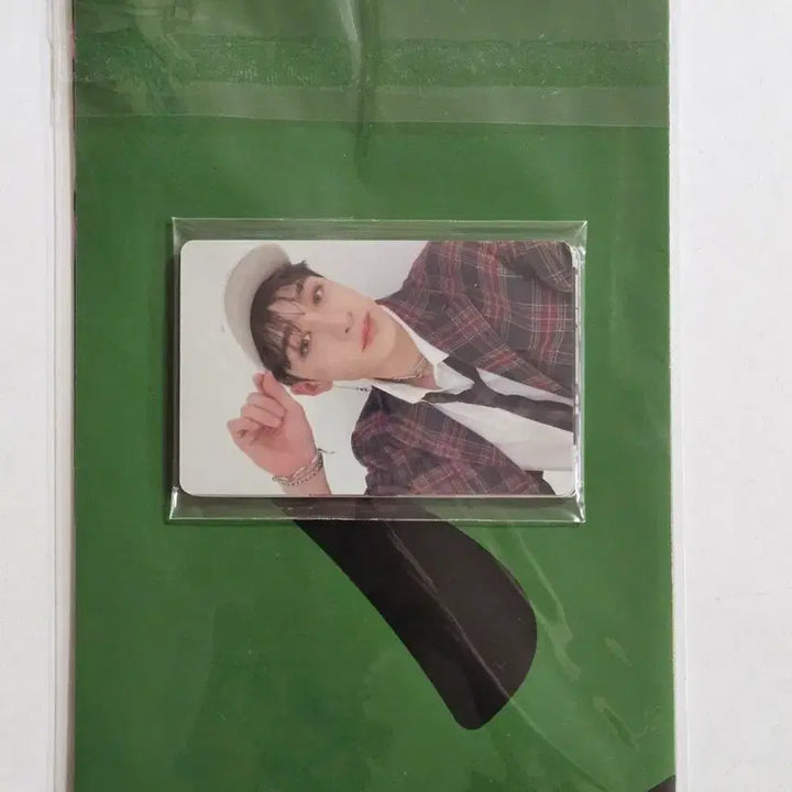 [BUNJANG] Stray Kids Christmas EveL Pre-order Benefit Photocard Set &amp; Poster / 스트레이키즈 스키즈 크리스마스이블 예판 특전 (포카세트 &amp; 포스터)
