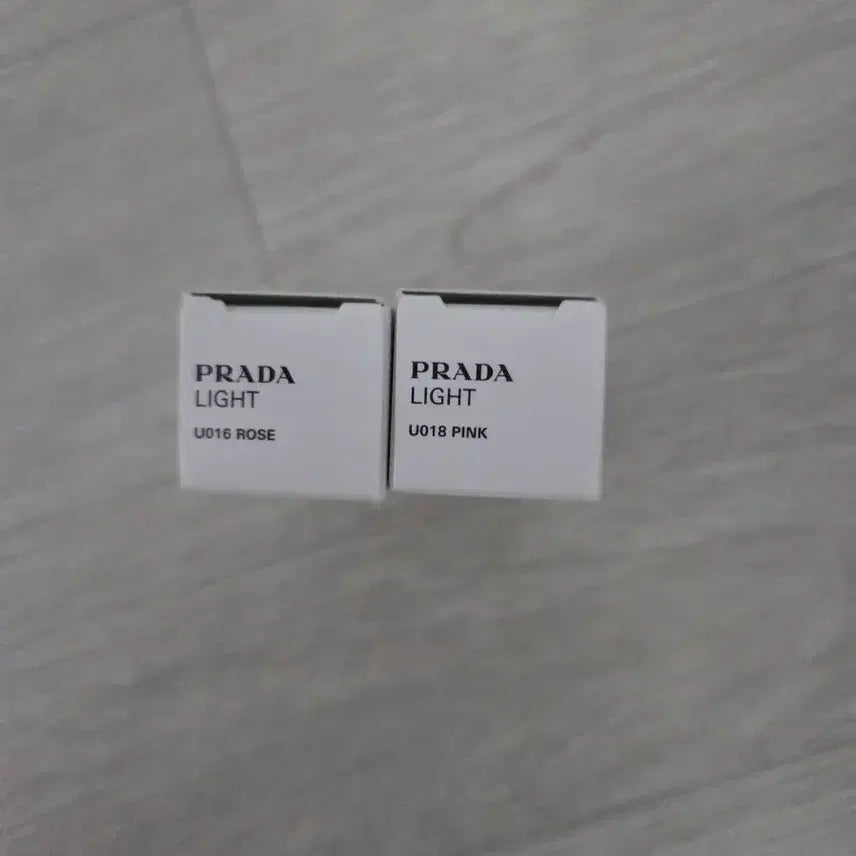 [SOLD OUT] 프라다 립밤 글로잉 립컬러 U016 로즈