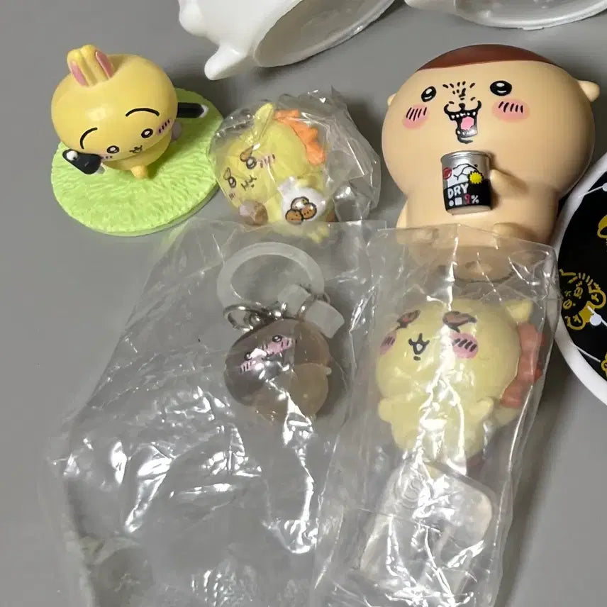 [BUNJANG] Chiikawa Usagi Kurimanjyu Shisa Mejilushi Figure Set / 먼작귀 치이카와 우사기 쿠리만쥬 시사 메지루시 나란히 피규어